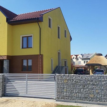Tobi-Pokoje Goscinne Łeba Esterno foto