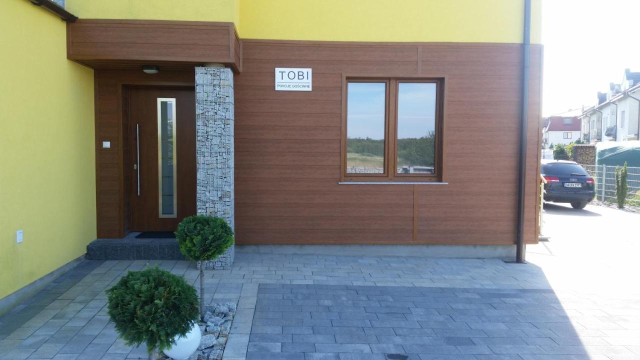 Tobi-Pokoje Goscinne Łeba Esterno foto
